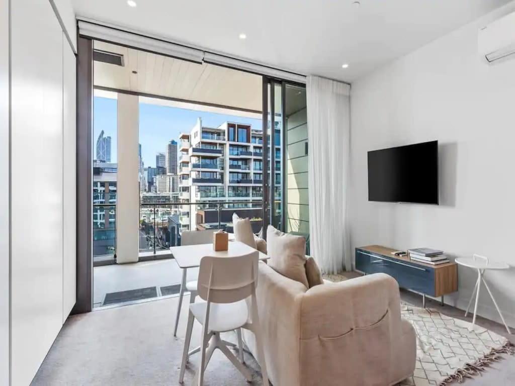 Modern One Bedroom Apartment In Wynyard Quarter Auckland Exterior photo
